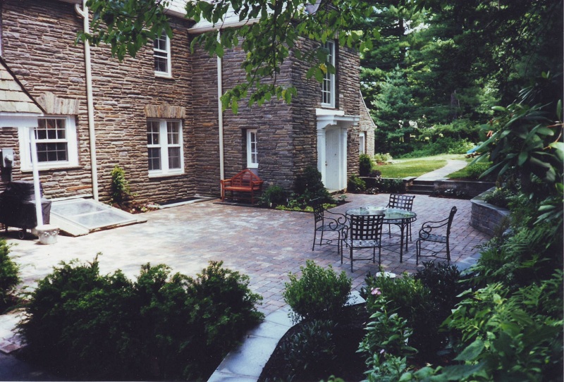 Flagstone Courtyard and Fountain in Haverford - After